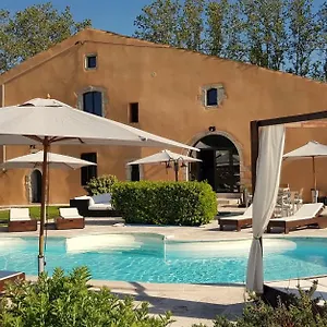 Bed & Breakfast Domaine De Pradaous, Reillanne